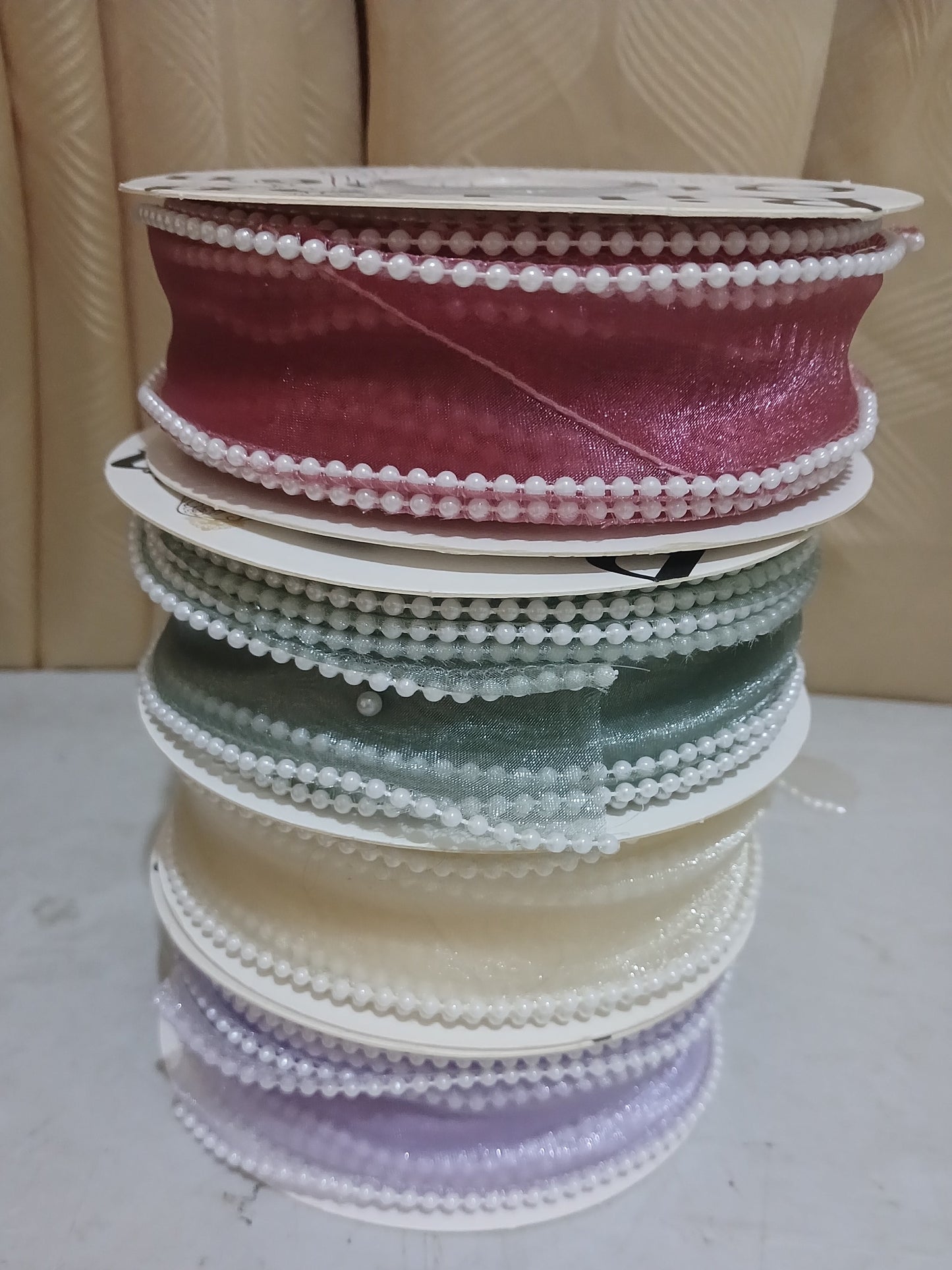 Cinta Organza orilla perlas 5 yardas