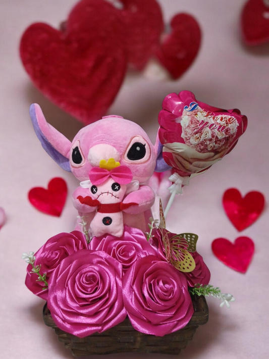 Detalle con peluche Stitch 18 cm, con globos y 5 rosas eternas.