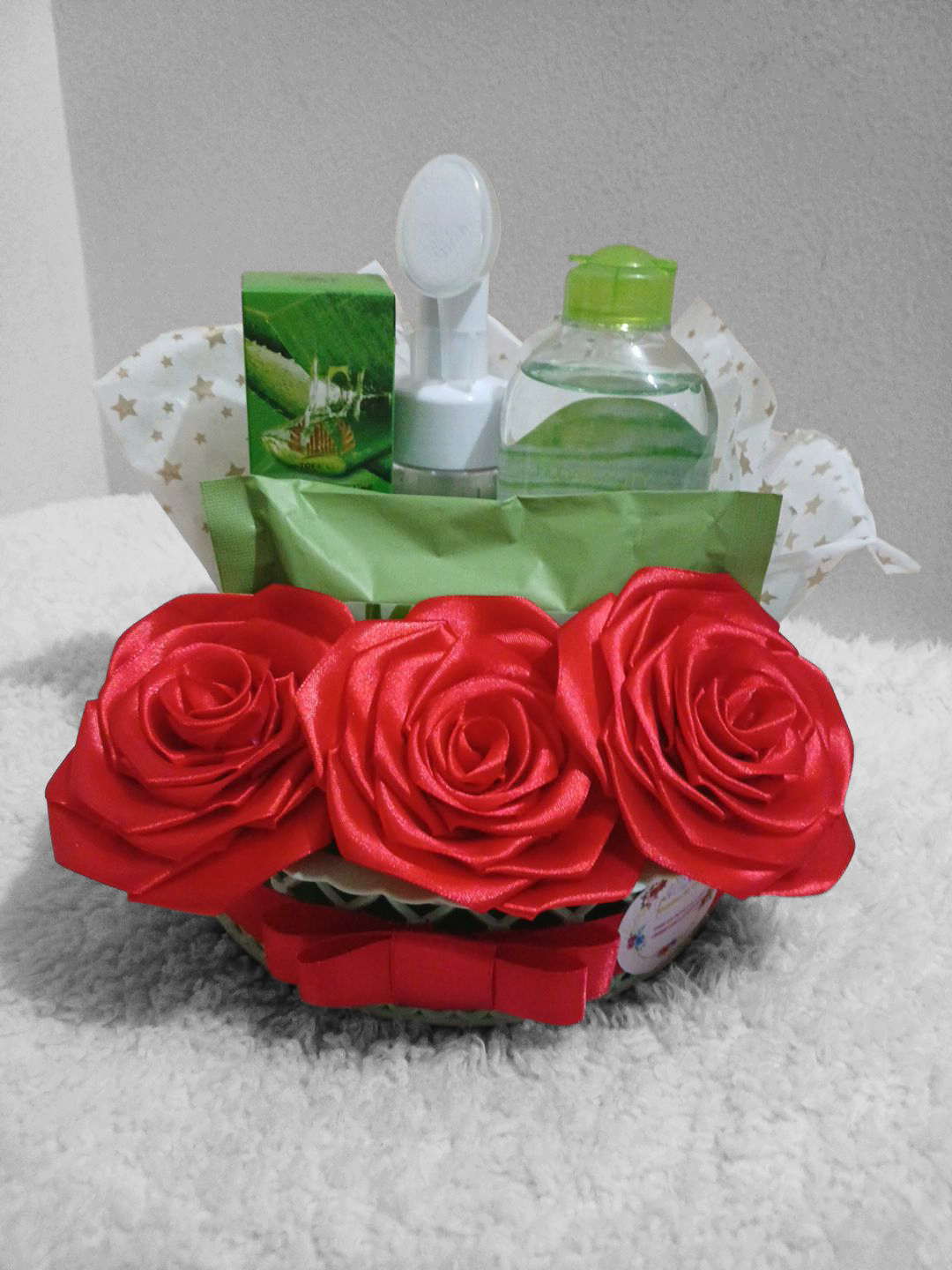 Detalle con producto de cuidado personal.