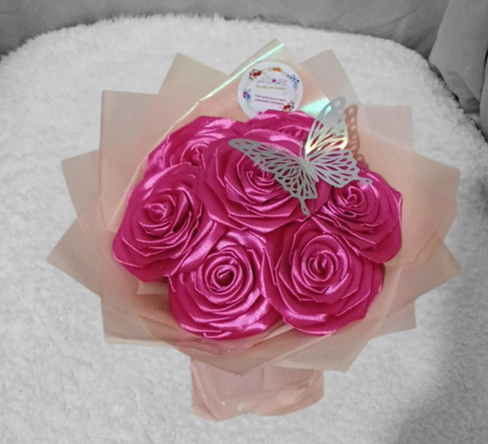 Detalle de 7 rosas